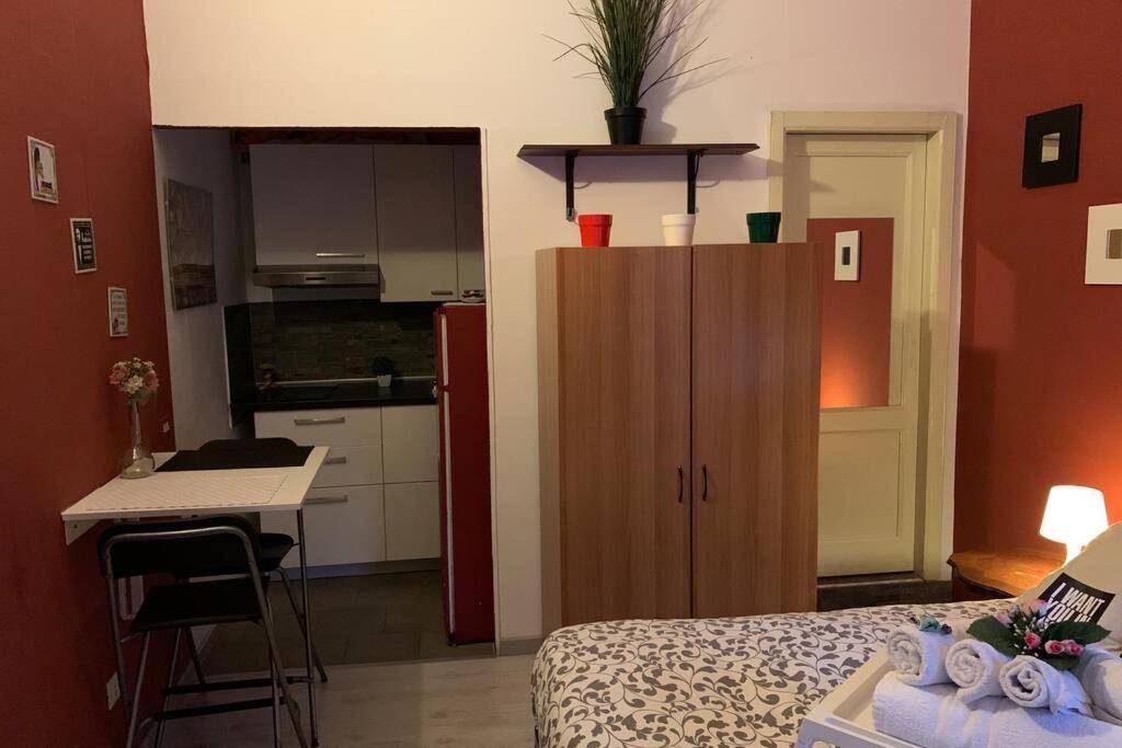 "Little Sicilian Home"-Room With A Private Bathroom & Kitchen -Fridge - And Shared A Beautiful Terrace On Hostel Taormina Center Extérieur photo