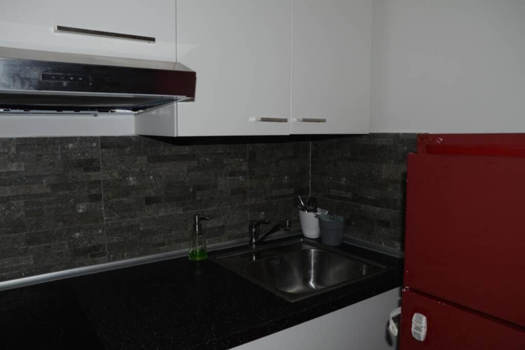 "Little Sicilian Home"-Room With A Private Bathroom & Kitchen -Fridge - And Shared A Beautiful Terrace On Hostel Taormina Center Extérieur photo