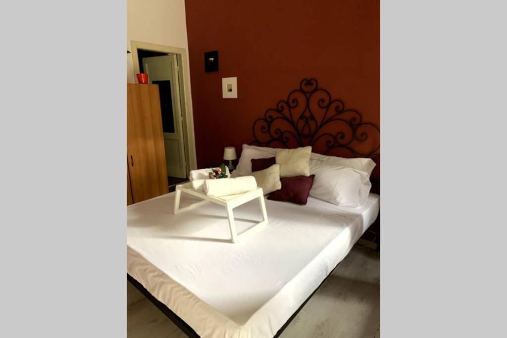 "Little Sicilian Home"-Room With A Private Bathroom & Kitchen -Fridge - And Shared A Beautiful Terrace On Hostel Taormina Center Extérieur photo